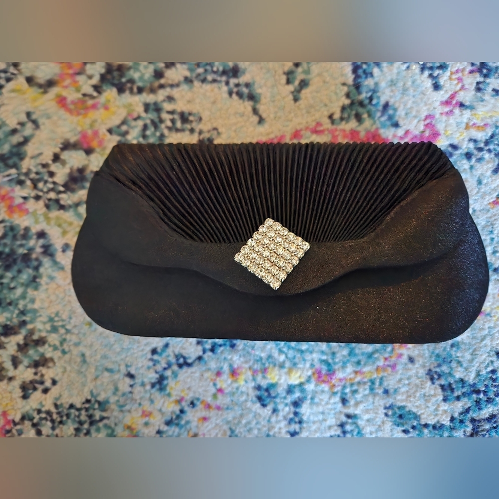 KENDAL & JAMES Evening Clutch-brand new with tag
